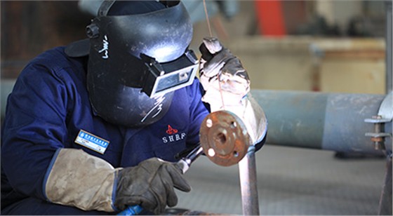 航天泵閥(fá)工作人員(yuan)