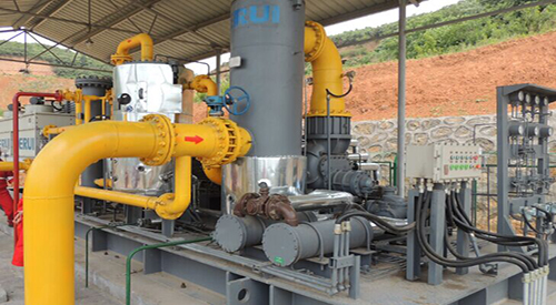 航天泵閥(fá)套管扶正(zheng)器現場安(ān)裝圖