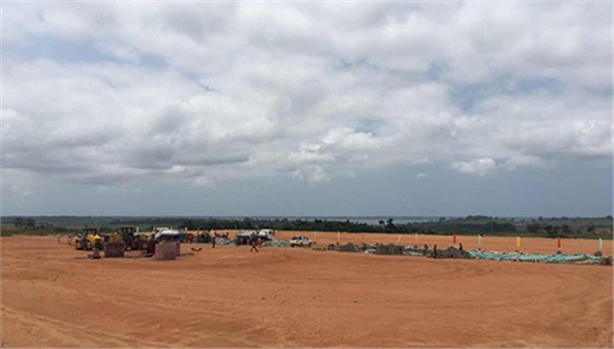 航(háng)天泵閥(fa)産品運(yùn)至非洲(zhou)并投入(ru)使用 (4) 航(hang)天泵閥(fa)産品運(yun)至非洲(zhou)并投入(rù)使用 (4)