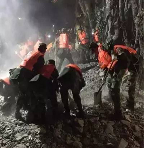 航天泵(bèng)閥祈福九寨溝 (5) 航(hang)天泵閥祈福九寨(zhai)溝 (5)