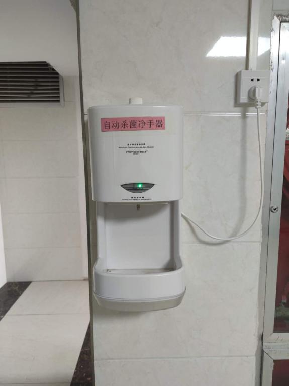 自(zi)動殺菌淨手器 自(zi)動殺菌淨手器