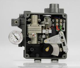 氣動閥門(men)定位器 氣動閥門(mén)定位器