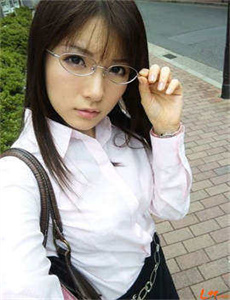 玩弄同学麻麻