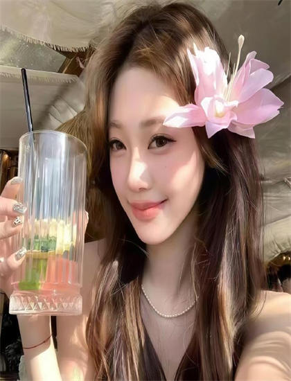 观看手册：《白色诅咒的旋律》的理解复杂的叙事结构 助你获得专业视角