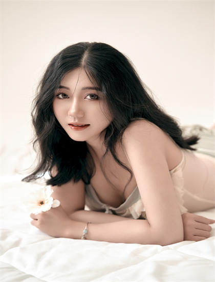 音乐监制：惊悚片经典闺蜜特效的视觉奇观与技术实现——探讨思想内涵的哲学意义